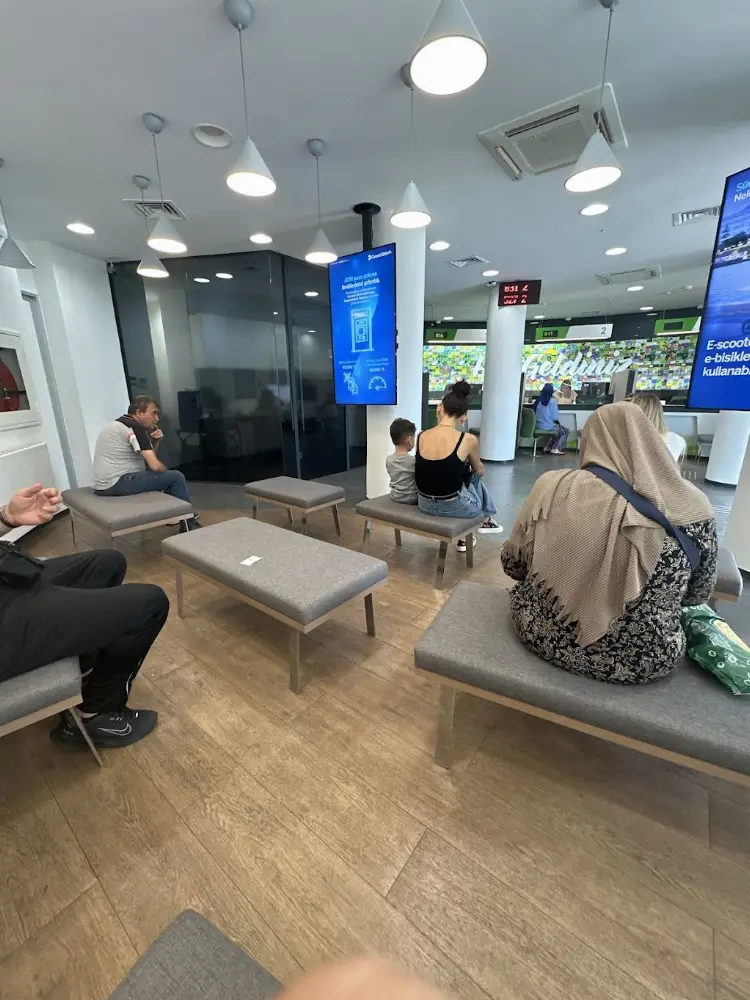 Garanti BBVA Zekeriyaköy Şubesi — Bankalar, Sarıyer · fotoğraf 2