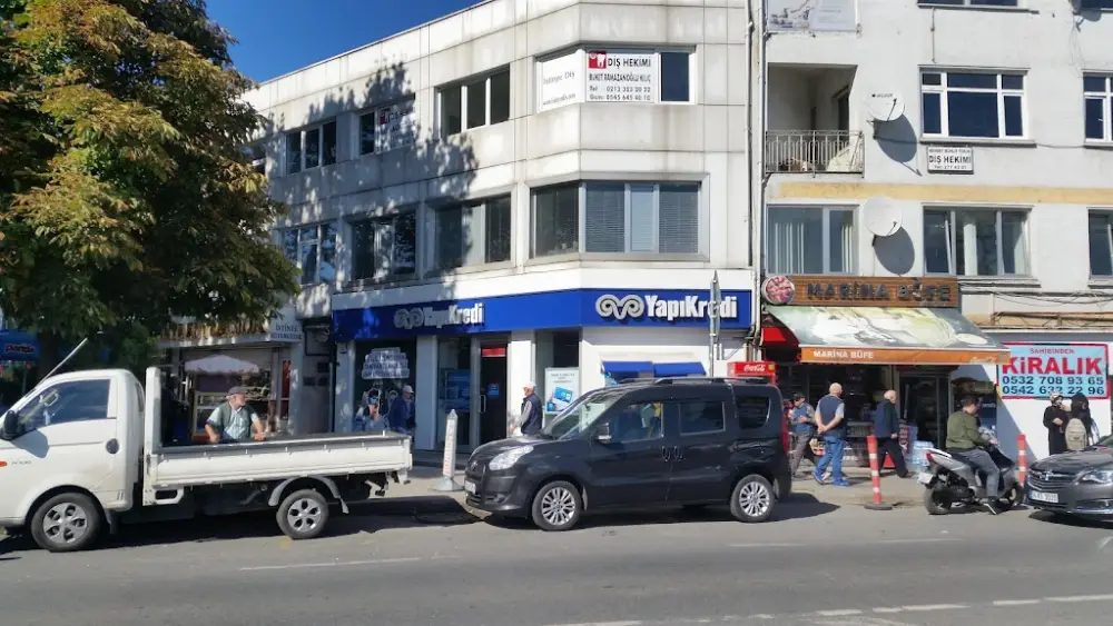 Yapı Kredi - İstinye Şubesi — Bankalar, Sarıyer · fotoğraf 2