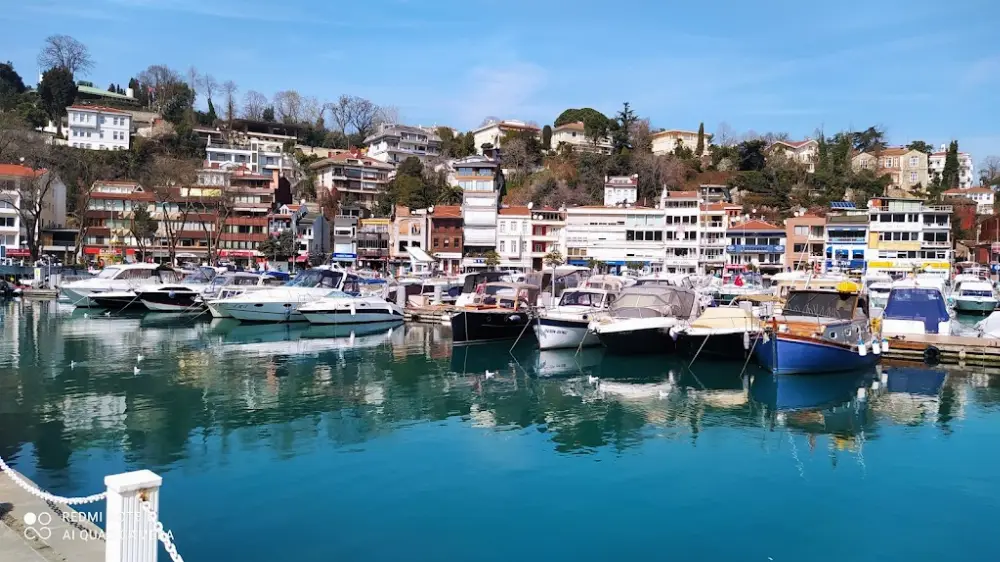 Garanti BBVA Tarabya Şubesi — Bankalar, Sarıyer · fotoğraf 2