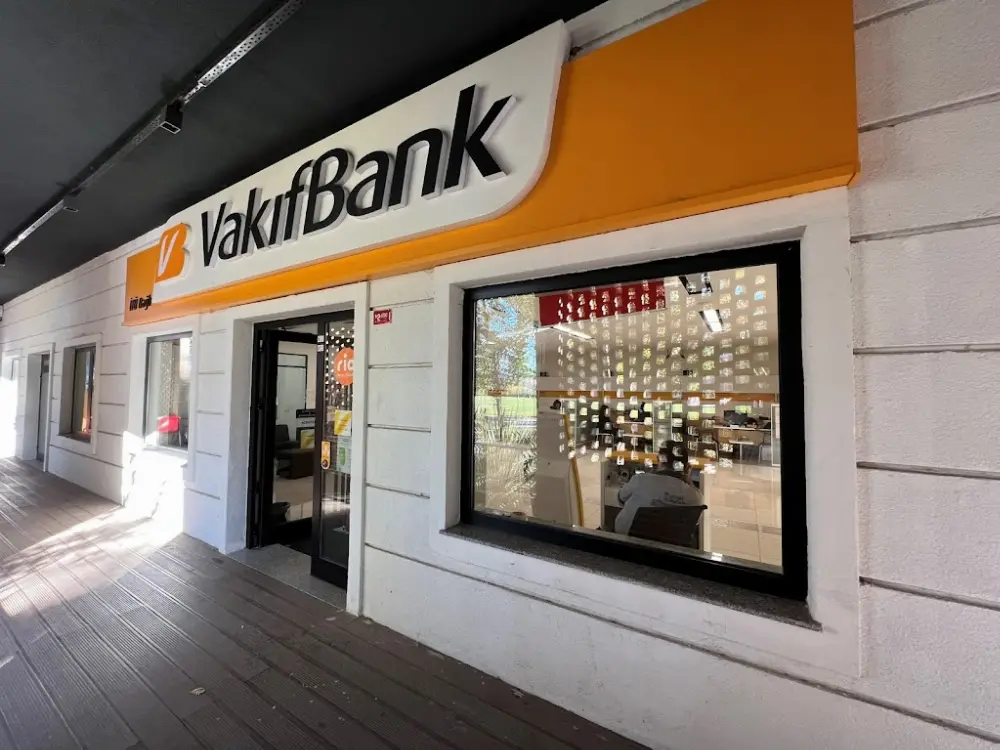 VakıfBank İstanbul Teknik Üniversitesi Bağlı Şubesi — Bankalar, Sarıyer · fotoğraf 2