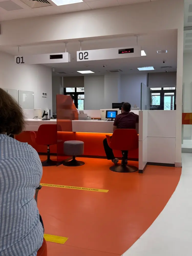 Yapı Kredi - Koç Üniversitesi Şubesi — Bankalar, Sarıyer · fotoğraf 3