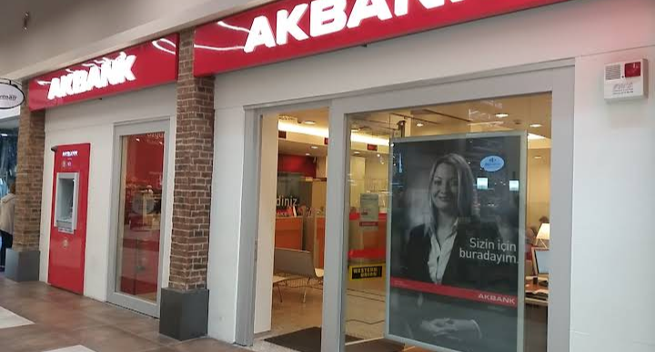 Akbank Carrefoursa İstinye Şubesi