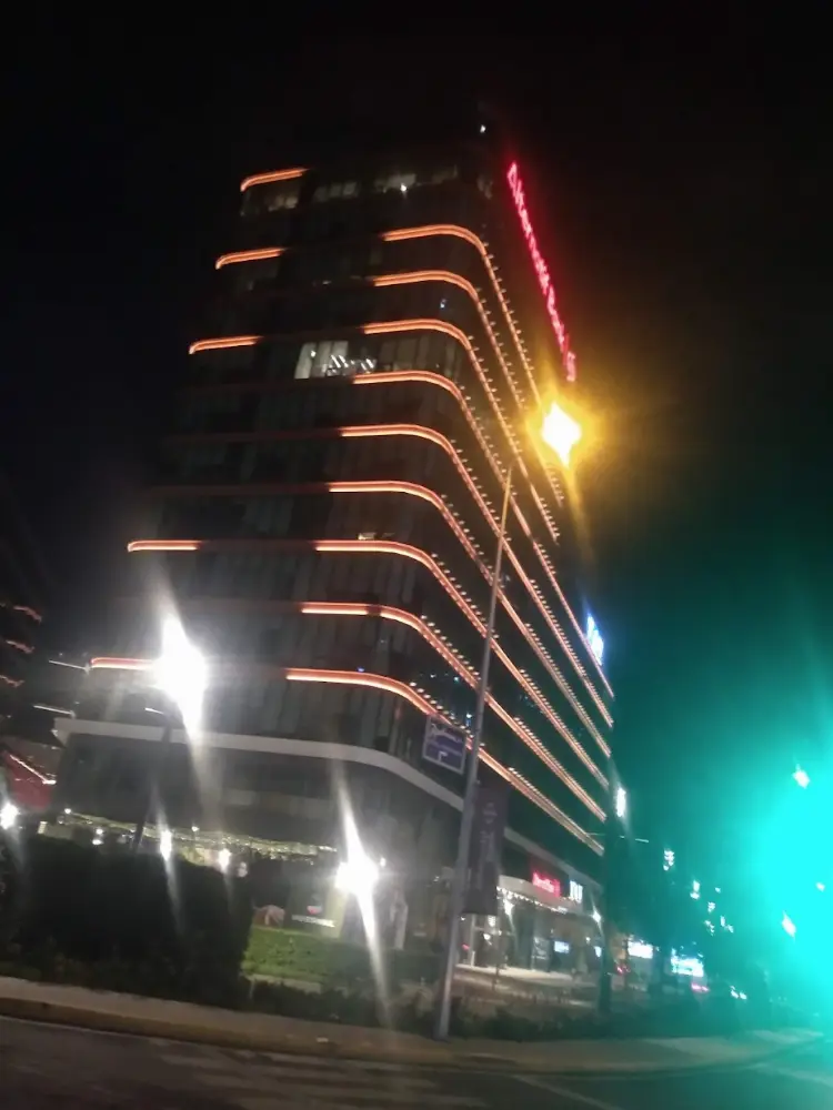 Alternatif Bank Genel Müdürlük — Bankalar, Sarıyer · fotoğraf 2