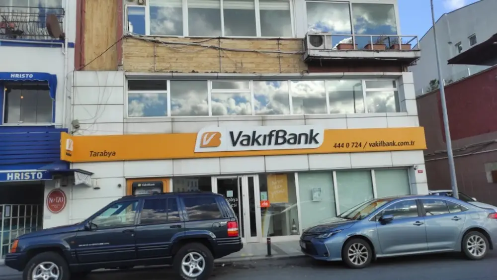 VakıfBank Tarabya Şubesi — Bankalar, Sarıyer · fotoğraf 2