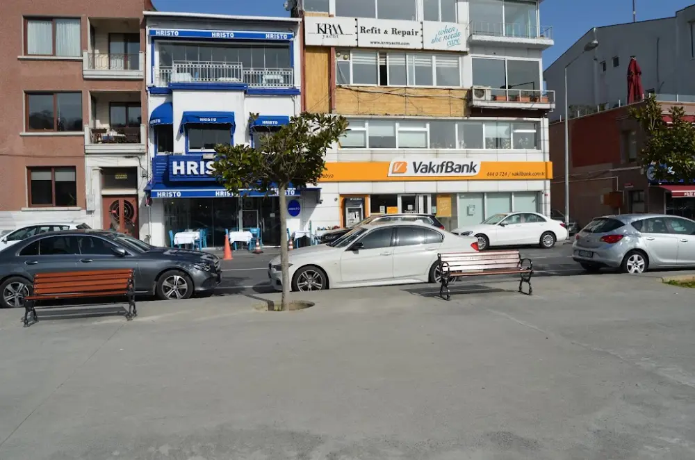 VakıfBank Tarabya Şubesi — Bankalar, Sarıyer · fotoğraf 3