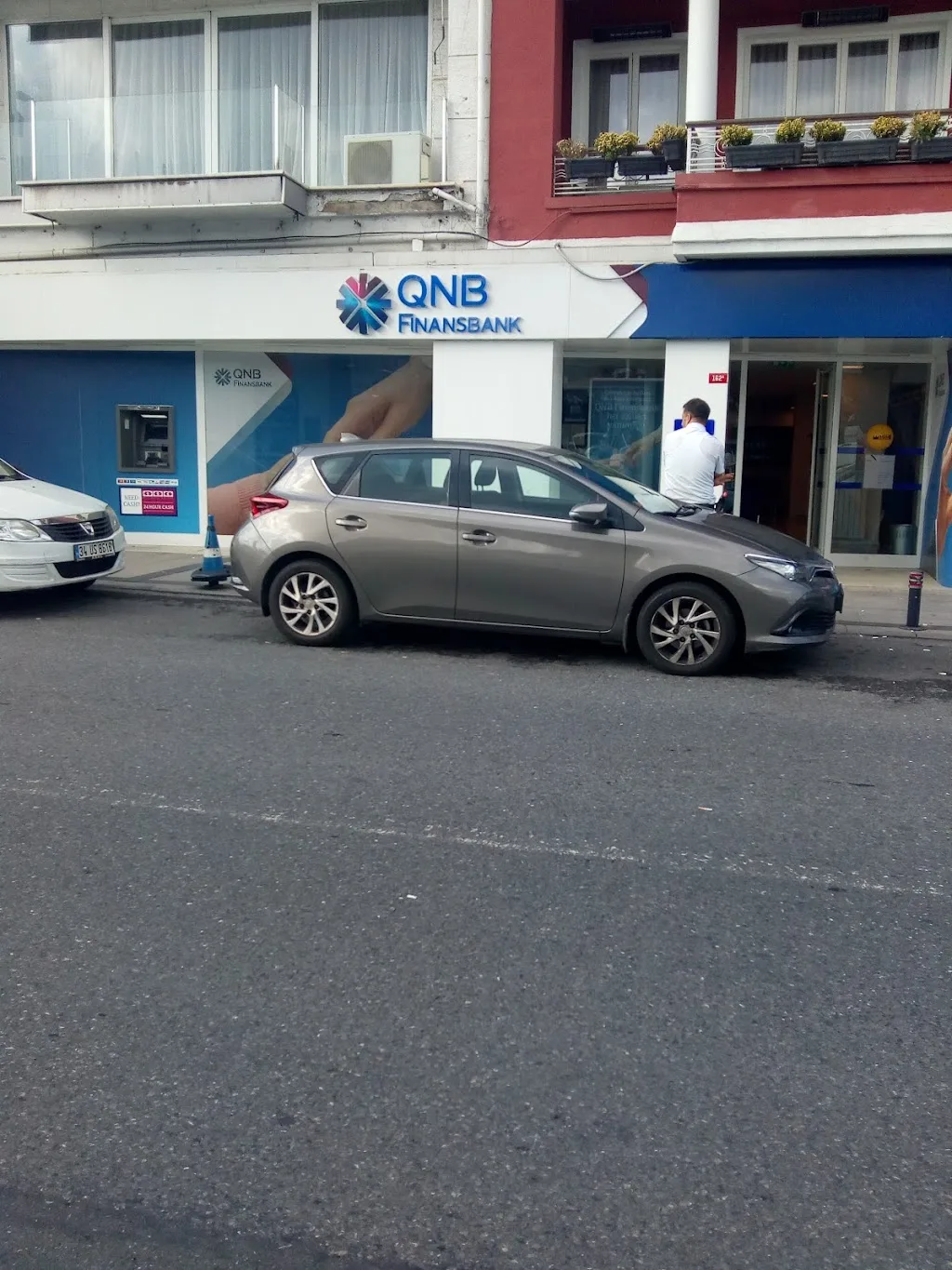 QNB Tarabya Şubesi — Bankalar, Sarıyer · fotoğraf 1