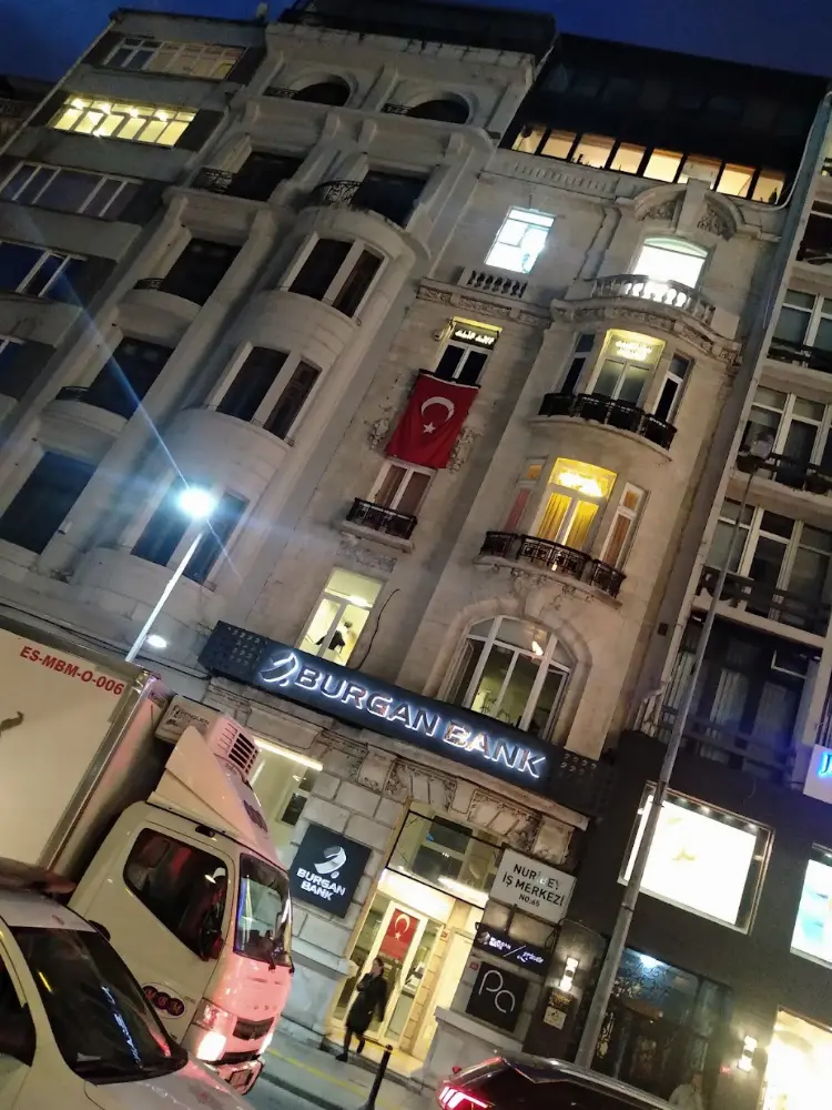 Burgan Bank Maslak Ticari Şubesi — Bankalar, Sarıyer · fotoğraf 3