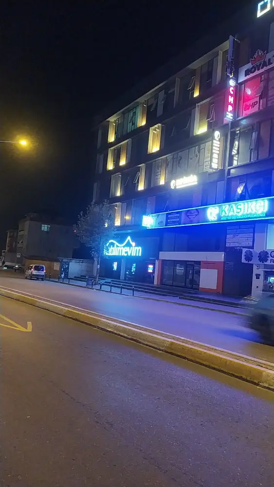 Yapı Kredi - Sultanbeyli Şubesi — Bankalar, Sultanbeyli · fotoğraf 3