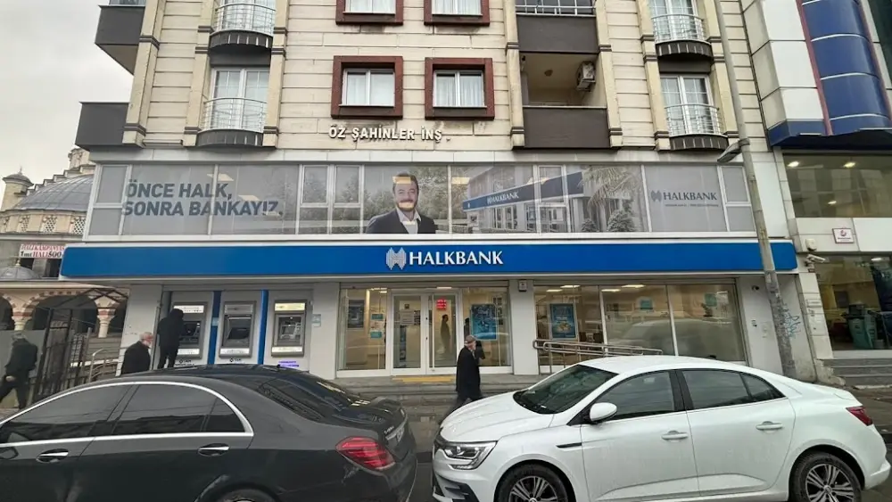Halkbank Sultangazi Şubesi — Bankalar, Sultangazi · fotoğraf 4