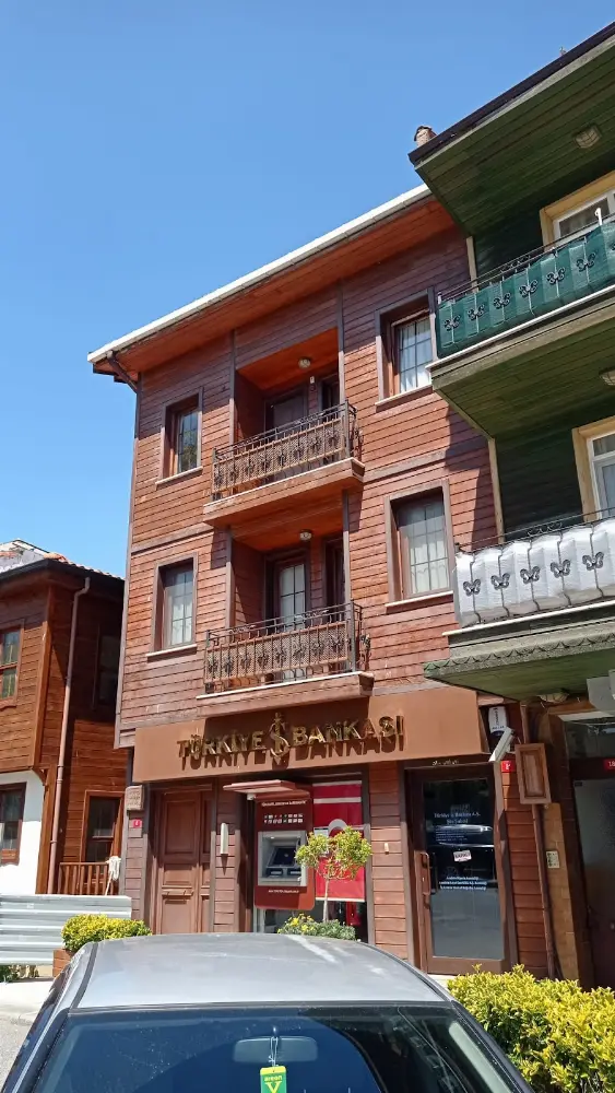 Türkiye İş Bankası Şile/İstanbul Şubesi — Bankalar, Şile · fotoğraf 3