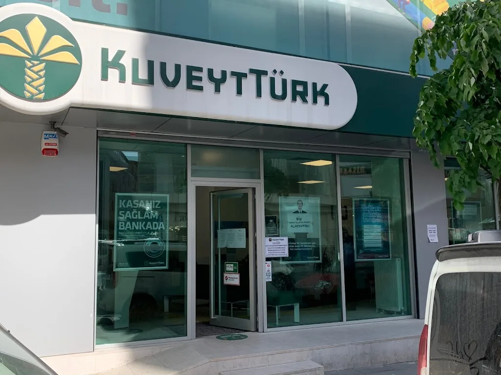 Kuveyt Türk Sultangazi Şubesi — Bankalar, Sultangazi · fotoğraf 1