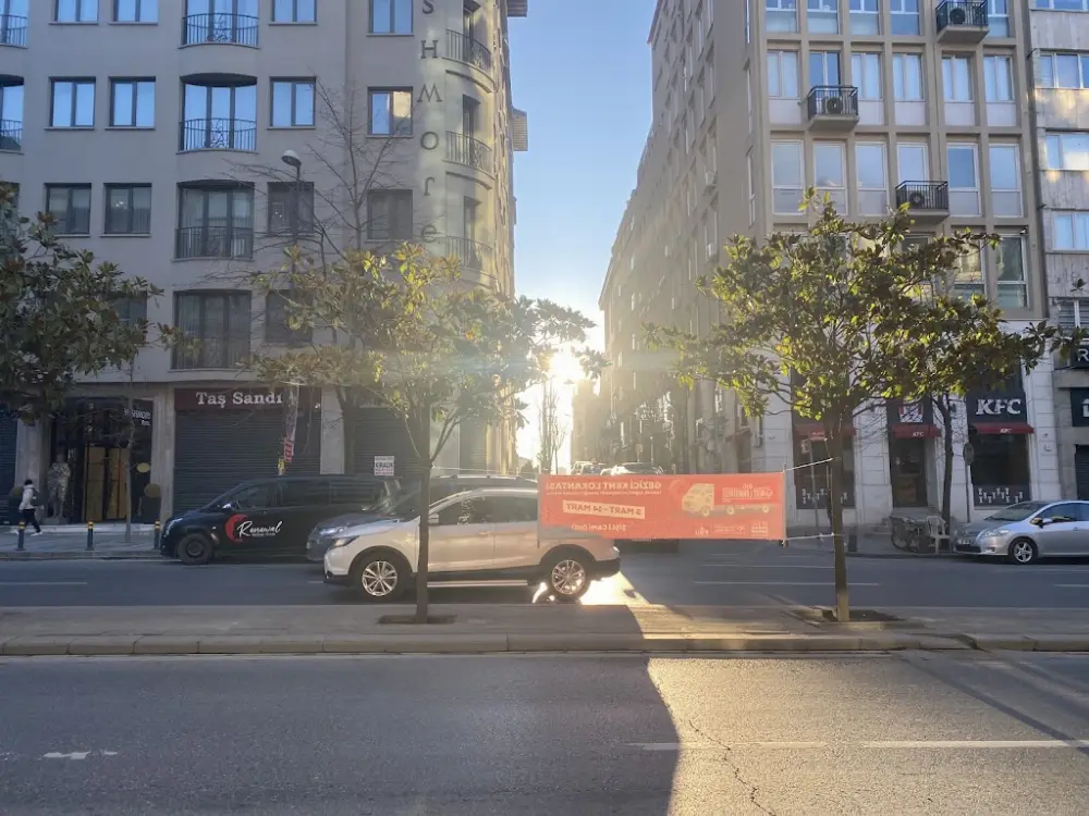Halkbank Şişli Şubesi — Bankalar, Şişli · fotoğraf 2