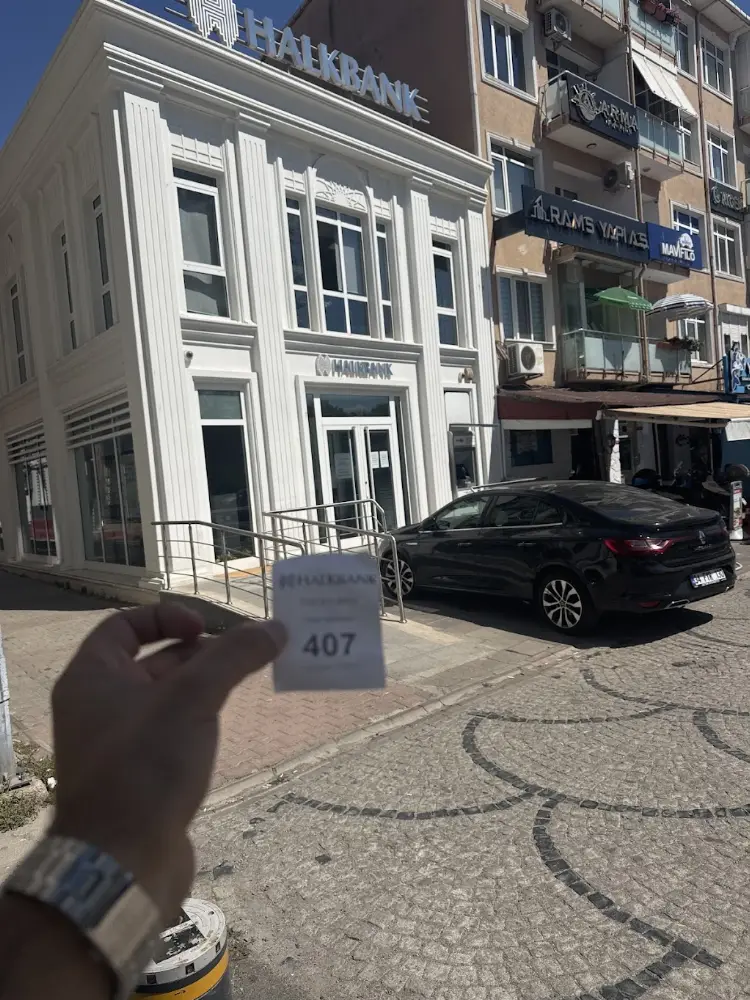 Halkbank Tuzla Şubesi — Bankalar, Tuzla · fotoğraf 2