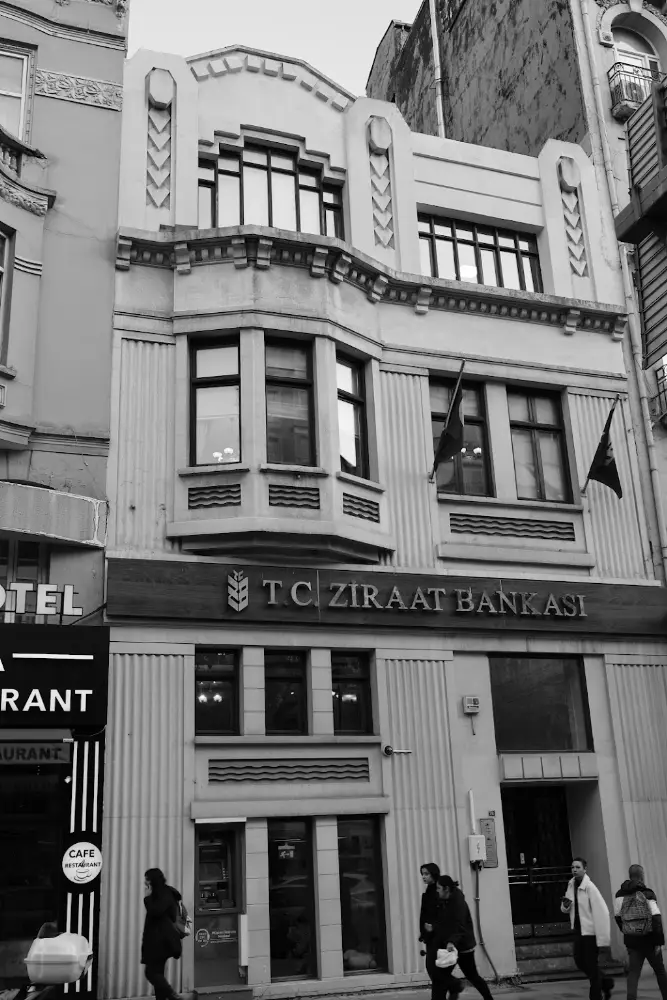 Ziraat Bankası Osmanbey/İstanbul Şubesi — Bankalar, Şişli · fotoğraf 2