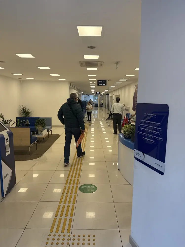 QNB Şişli Şubesi — Bankalar, Şişli · fotoğraf 4