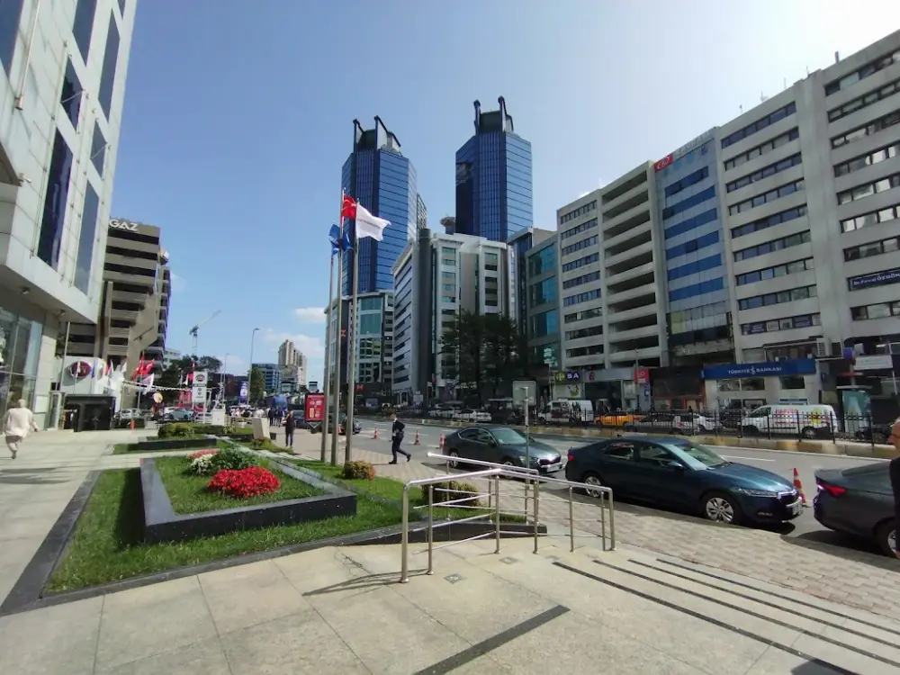 Birleşik Fon Bankası — Bankalar, Şişli · fotoğraf 4