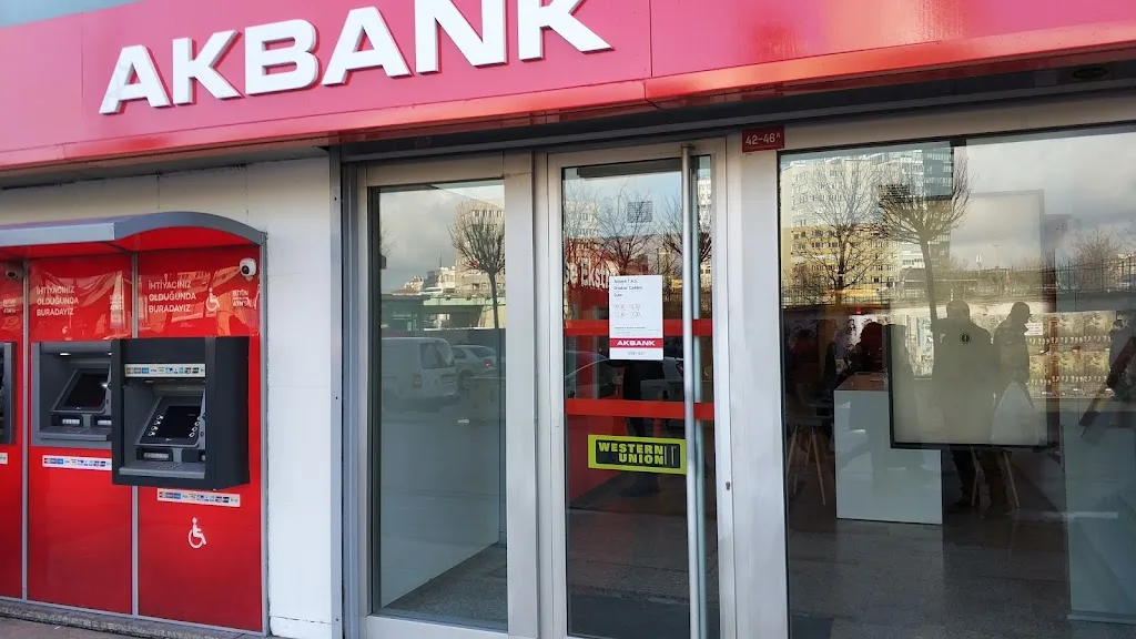 Akbank Ortaklar Caddesi Şubesi — Bankalar, Şişli · fotoğraf 1