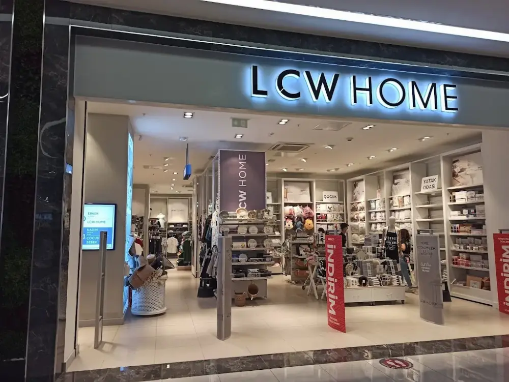 LC WAIKIKI Atakum City Mall Samsun — Erkek Giyim, Atakum · fotoğraf 3