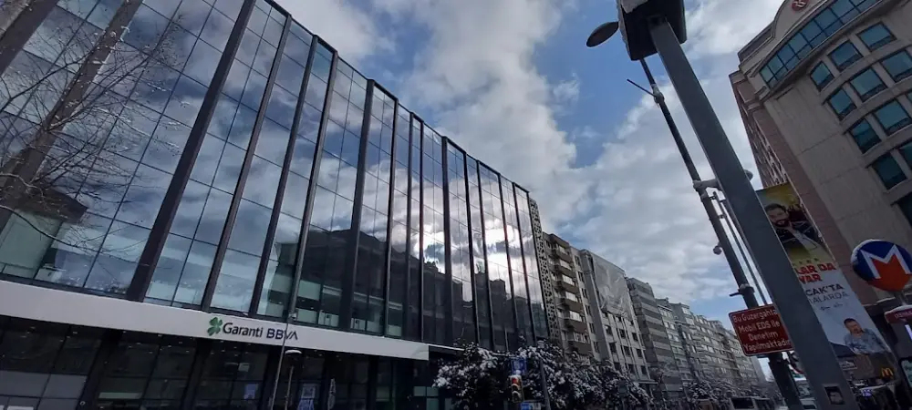 Garanti BBVA Harbiye Şubesi — Bankalar, Şişli · fotoğraf 2