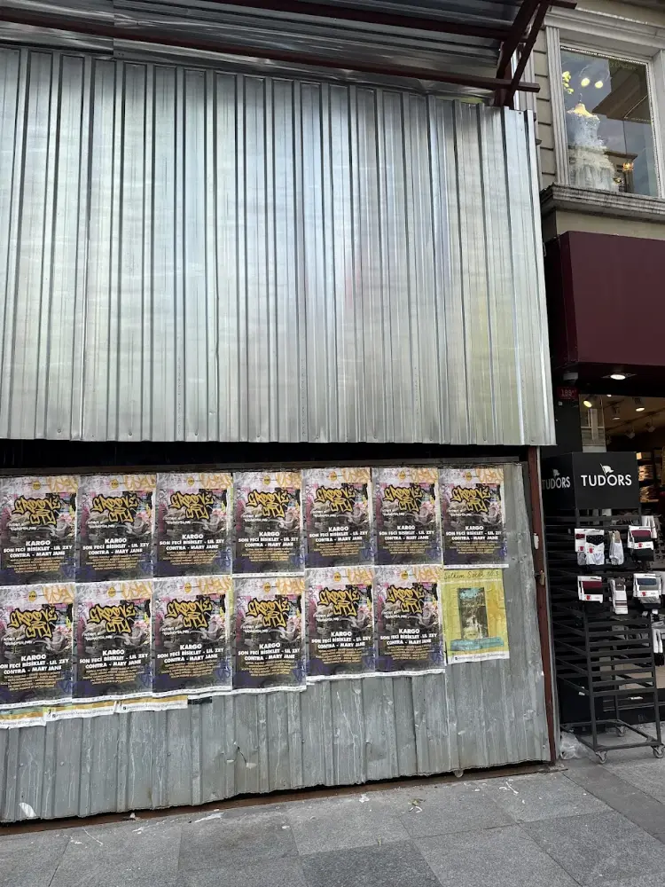 Vakıfbank/Şişli Şubesi — Bankalar, Şişli · fotoğraf 4