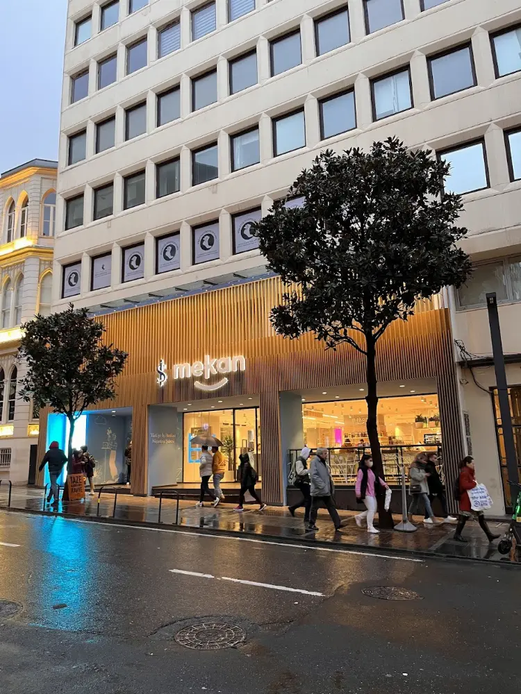 Türkiye İş Bankası Nişantaşı/İstanbul Şubesi — Bankalar, Şişli · fotoğraf 2