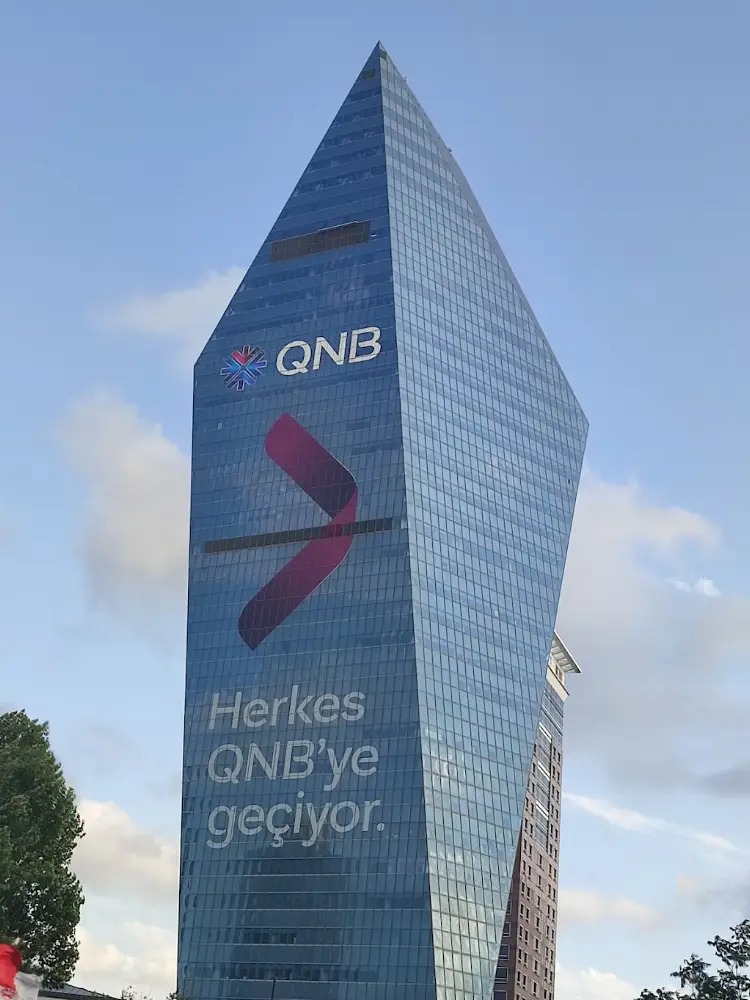 Qnb Genel Müdürlük — Bankalar, Şişli · fotoğraf 2