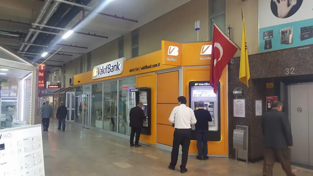 VakıfBank Perpa Şubesi — Bankalar, Şişli · fotoğraf 3