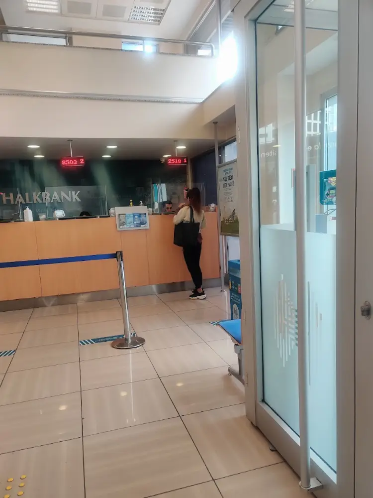 Halkbank Mecidiyeköy Şubesi — Bankalar, Şişli · fotoğraf 3