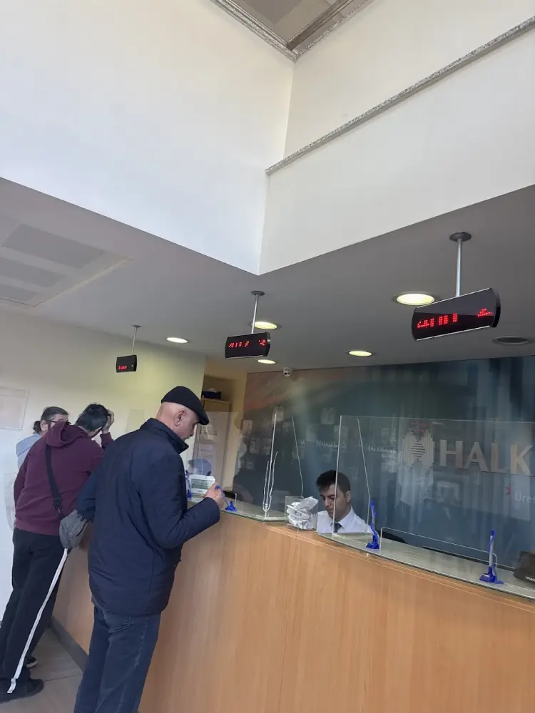 Halkbank Mecidiyeköy Şubesi — Bankalar, Şişli · fotoğraf 4