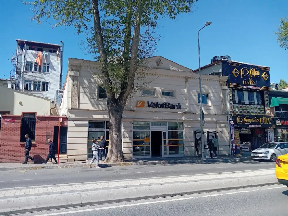 VakıfBank Üsküdar Şubesi — Bankalar, Üsküdar · fotoğraf 4