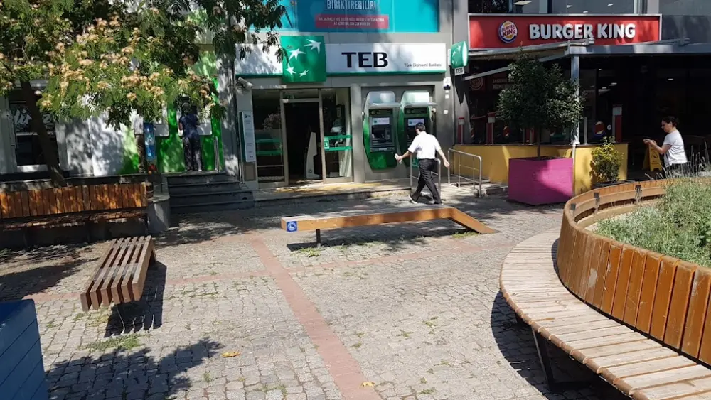 TEB Üsküdar Şubesi — Bankalar, Üsküdar · fotoğraf 3