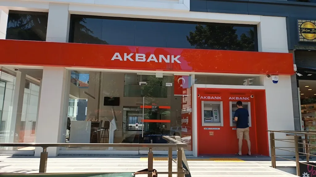 Akbank Acıbadem/İstanbul Şubesi — Bankalar, Üsküdar · fotoğraf 1