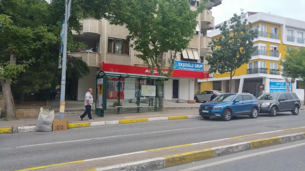 Akbank Acıbadem/İstanbul Şubesi — Bankalar, Üsküdar · fotoğraf 2