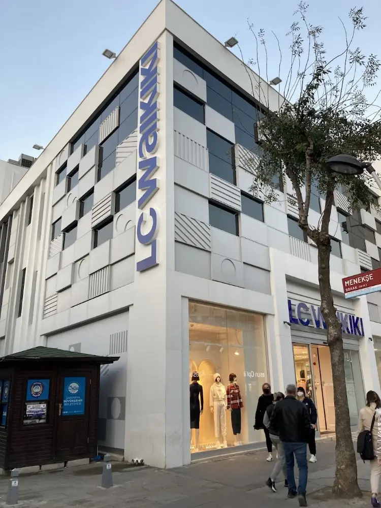 LC WAIKIKI — Kadın Giyim, Adapazarı · fotoğraf 4