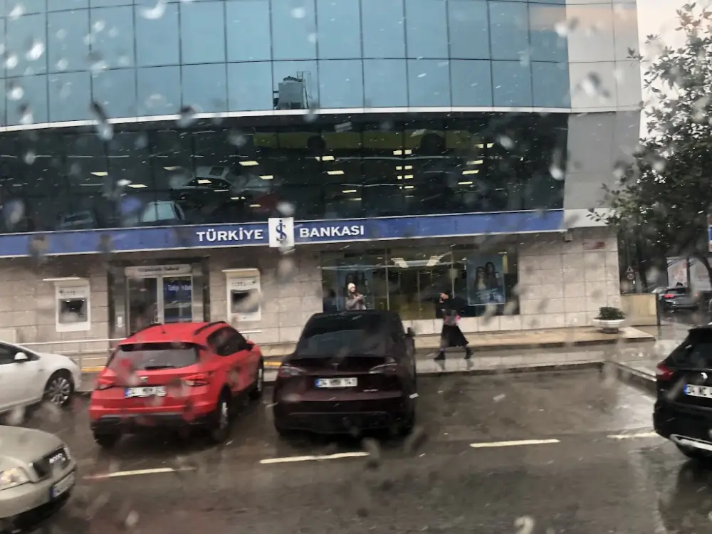 Türkiye İş Bankası Altunizade/İstanbul Şubesi — Bankalar, Üsküdar · fotoğraf 2