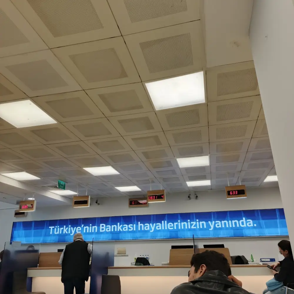Türkiye İş Bankası Altunizade/İstanbul Şubesi — Bankalar, Üsküdar · fotoğraf 4