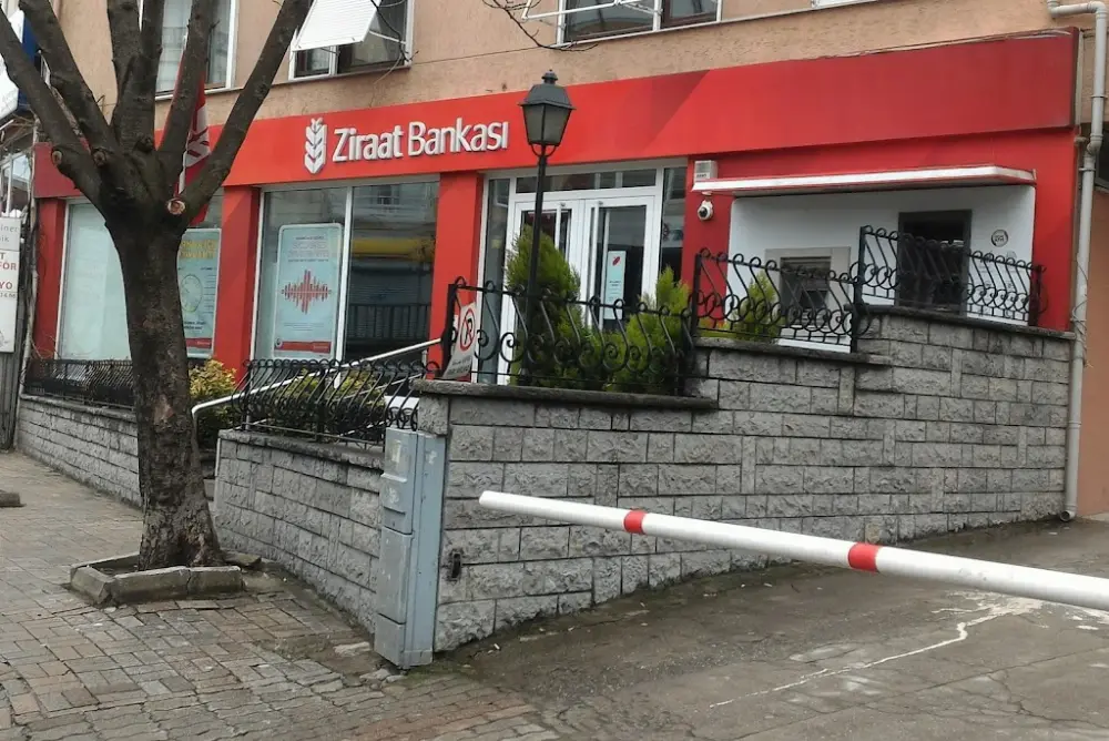 Ziraat Bankası Beylerbeyi/İstanbul Şubesi — Bankalar, Üsküdar · fotoğraf 4