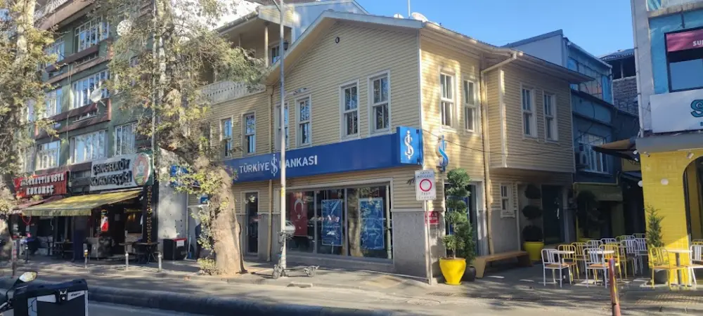 Türkiye İş Bankası Çengelköy/İstanbul Şubesi — Bankalar, Üsküdar · fotoğraf 2
