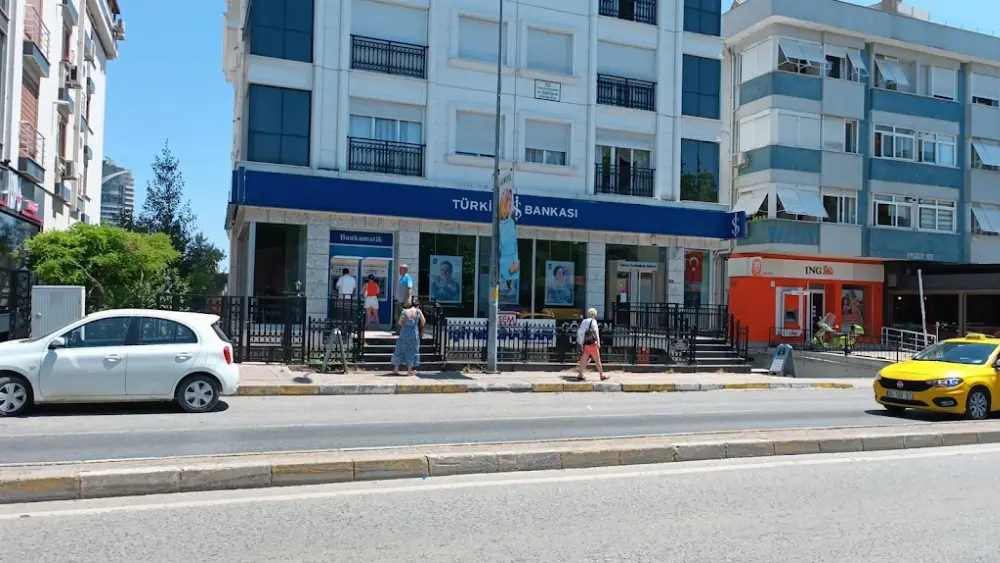 Türkiye İş Bankası Yukarı Acıbadem/İstanbul Şubesi — Bankalar, Üsküdar · fotoğraf 2