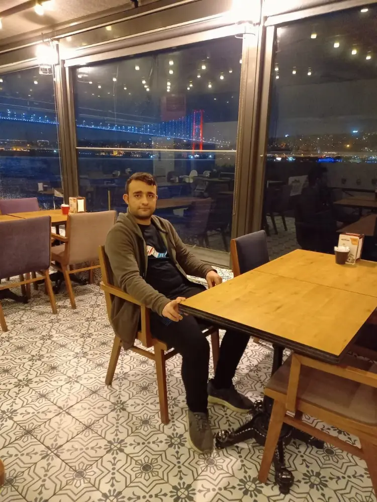 Akbank Beylerbeyi/İstanbul Şubesi — Bankalar, Üsküdar · fotoğraf 3