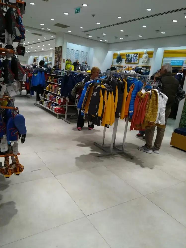 LC WAIKIKI — Kadın Giyim, Serdivan · fotoğraf 2