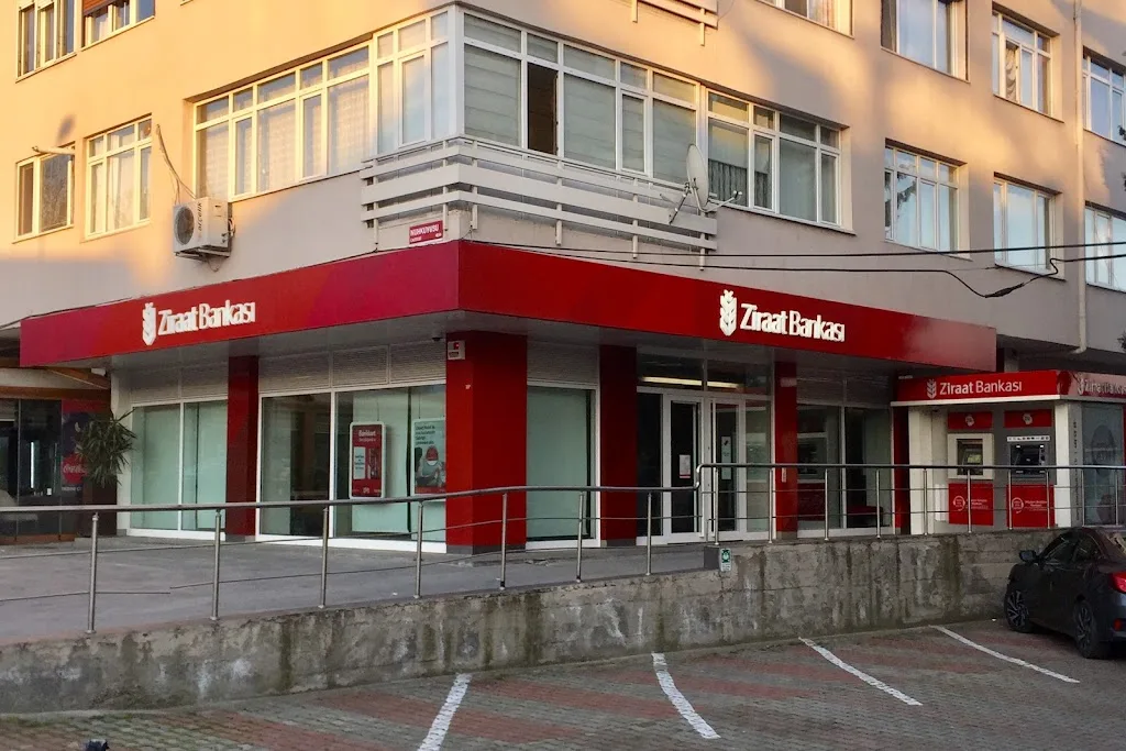 Ziraat Bankası Zeynep Kamil Şubesi — Bankalar, Üsküdar · fotoğraf 1