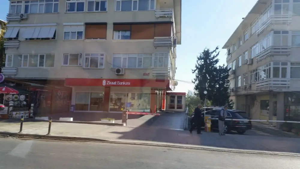 Ziraat Bankası Zeynep Kamil Şubesi — Bankalar, Üsküdar · fotoğraf 2