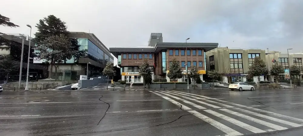 Yapı Kredi Bankası - Kısıklı Caddesi Şubesi — Bankalar, Üsküdar · fotoğraf 4