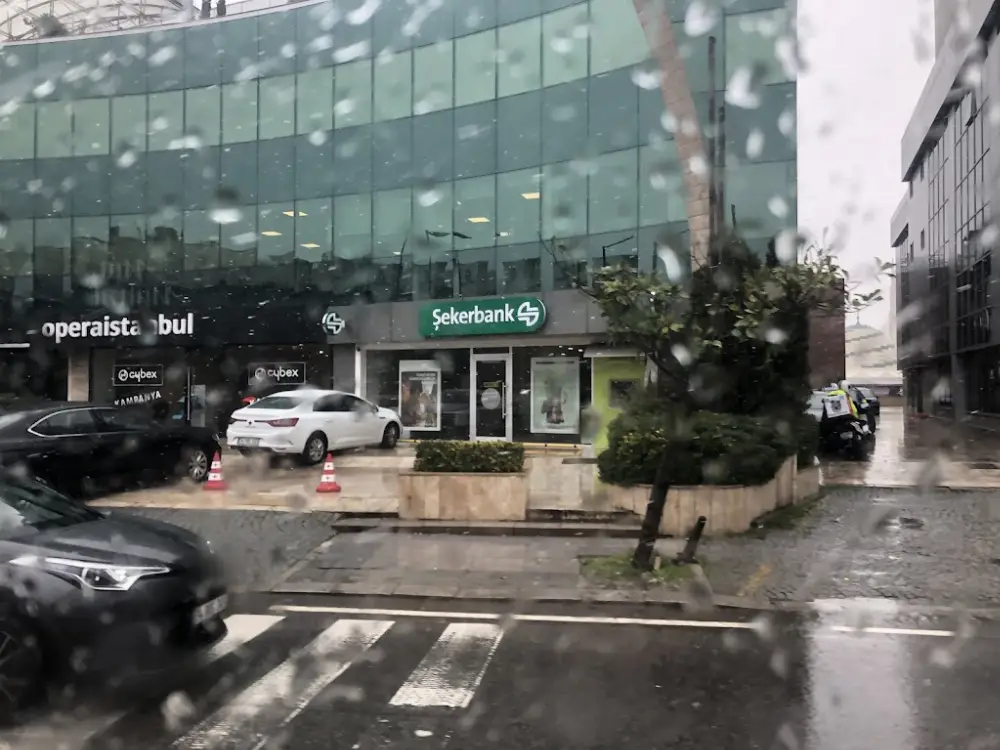 Şekerbank Altunizade Şubesi — Bankalar, Üsküdar · fotoğraf 4