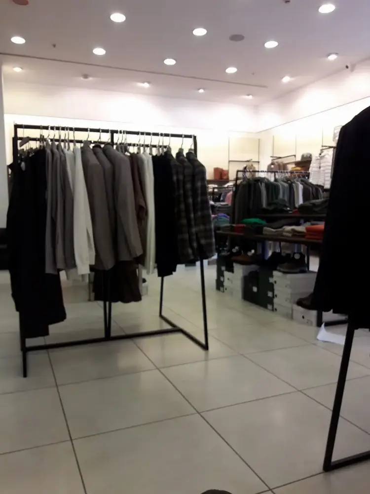 fabrika outlet mağazası — Kadın Giyim, Adapazarı · fotoğraf 2