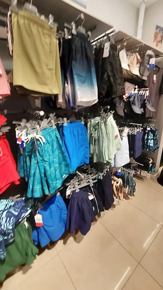 fabrika outlet mağazası — Kadın Giyim, Adapazarı · fotoğraf 4