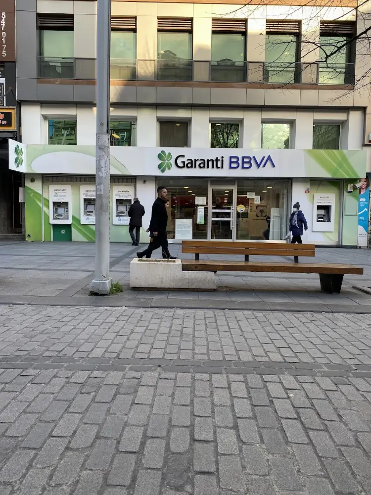 Garanti BBVA Zeytinburnu Şubesi — Bankalar, Zeytinburnu · fotoğraf 2