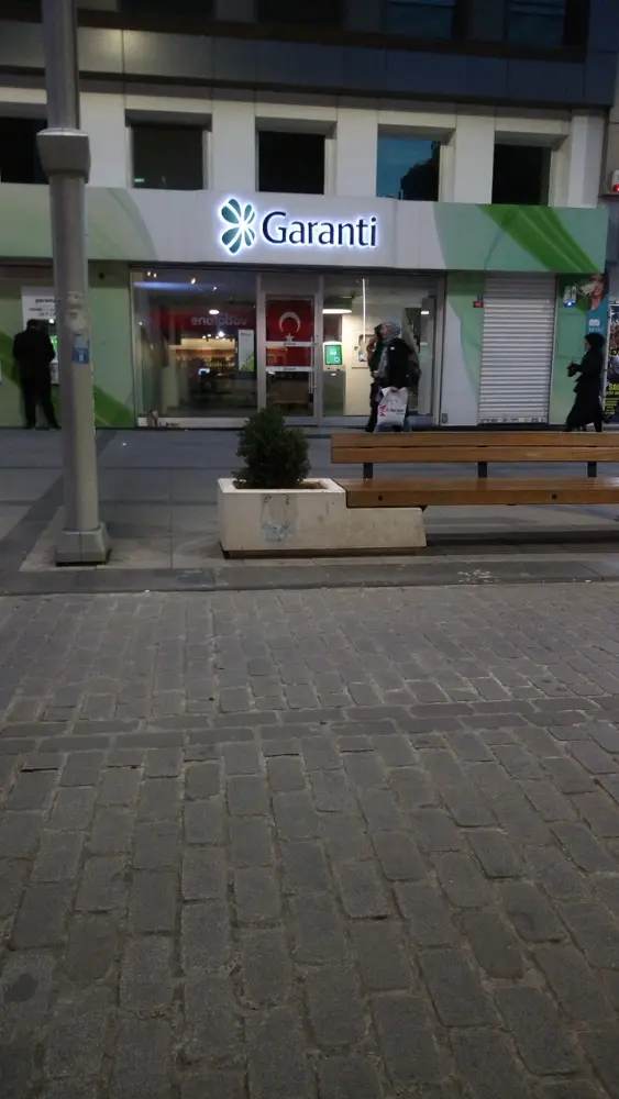 Garanti BBVA Zeytinburnu Şubesi — Bankalar, Zeytinburnu · fotoğraf 3