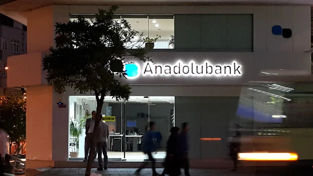 Anadolubank Zeytinburnu Şubesi — Bankalar, Zeytinburnu · fotoğraf 1